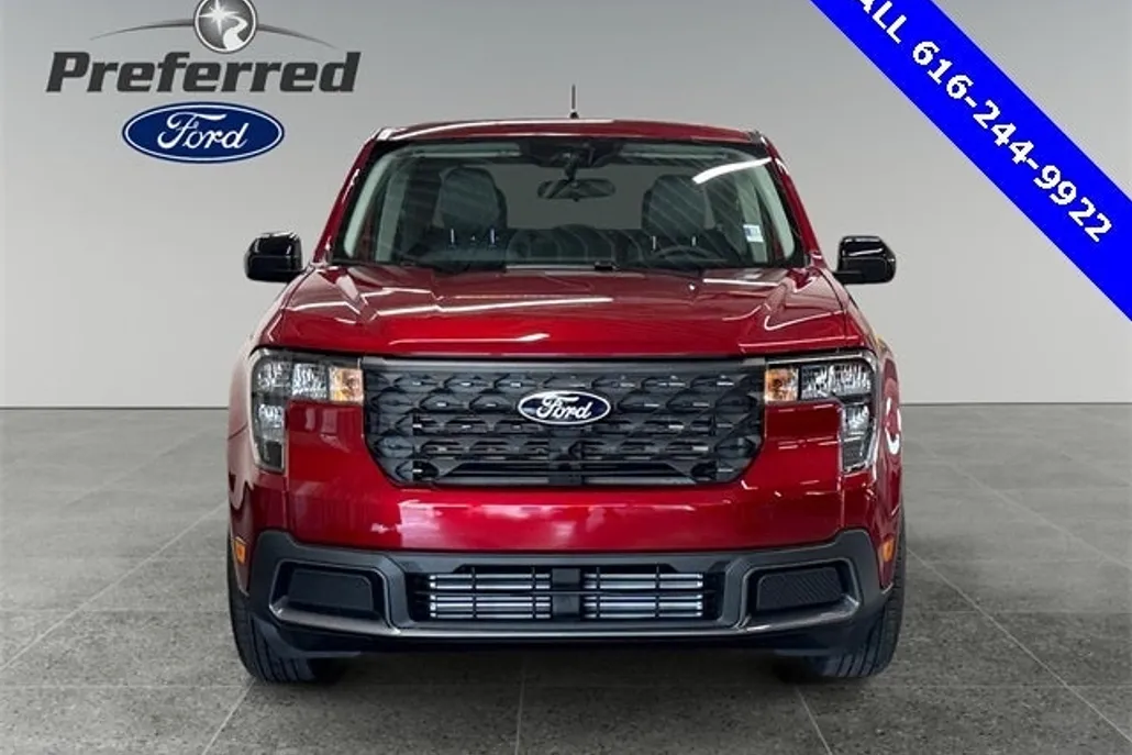 2025 Ford Maverick XLT photo 1