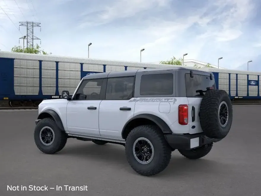 2025 Ford Bronco Base photo 1