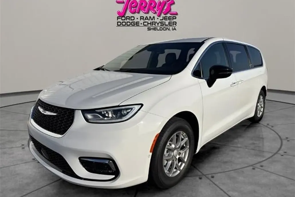 2026 Chrysler Pacifica photo 1