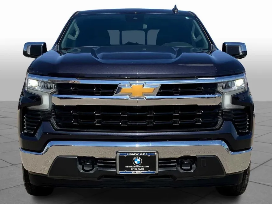 2023 Chevrolet Silverado 1500 LT photo 1