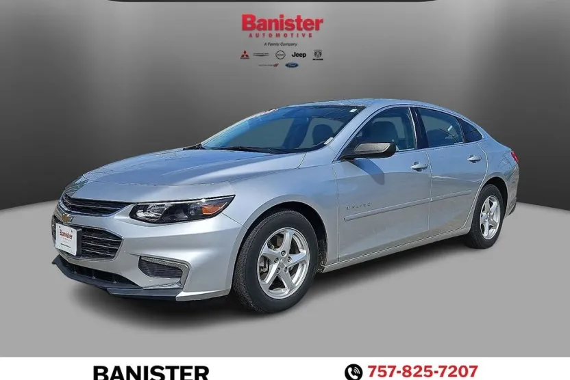 2018 Chevrolet Malibu LS photo 1