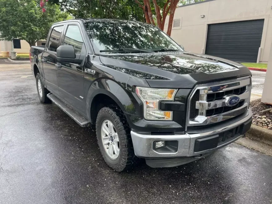 2015 Ford F-150 XLT photo 1