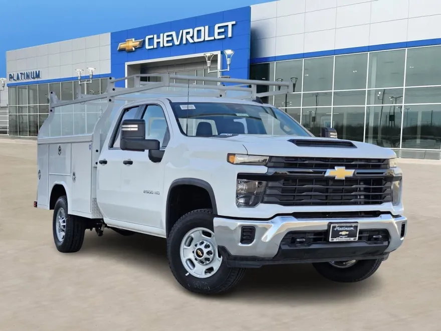 2025 Chevrolet Silverado 2500HD photo 1