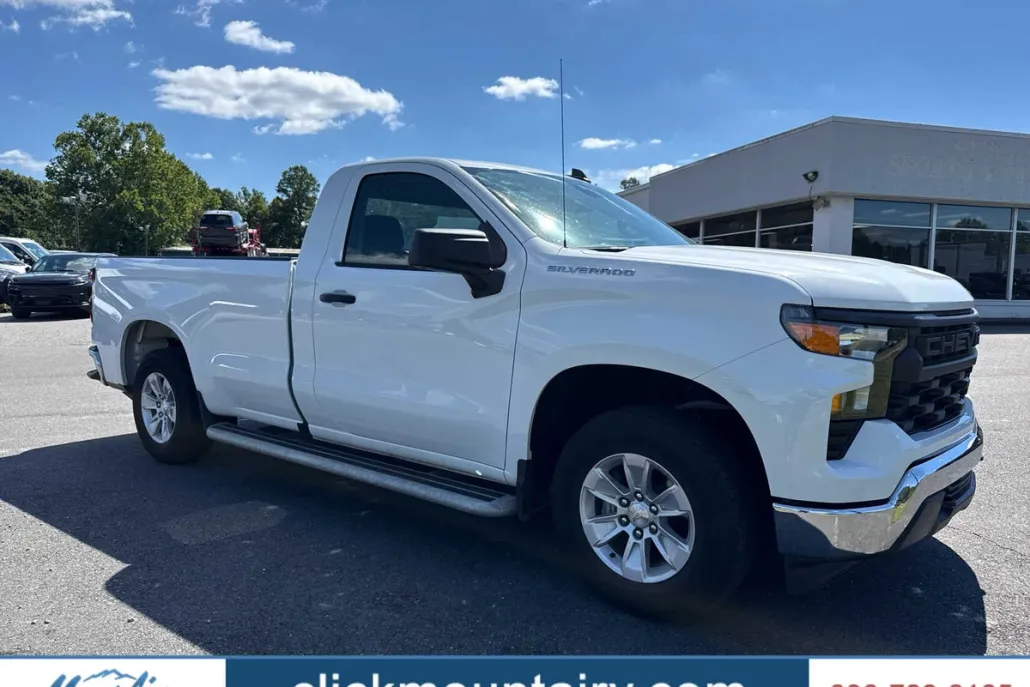 2024 Chevrolet Silverado 1500 photo 1