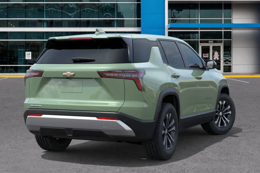 2026 Chevrolet Equinox LT photo 1