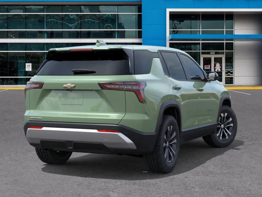2026 Chevrolet Equinox LT photo 1