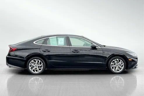 2023 Hyundai Sonata SEL photo 3