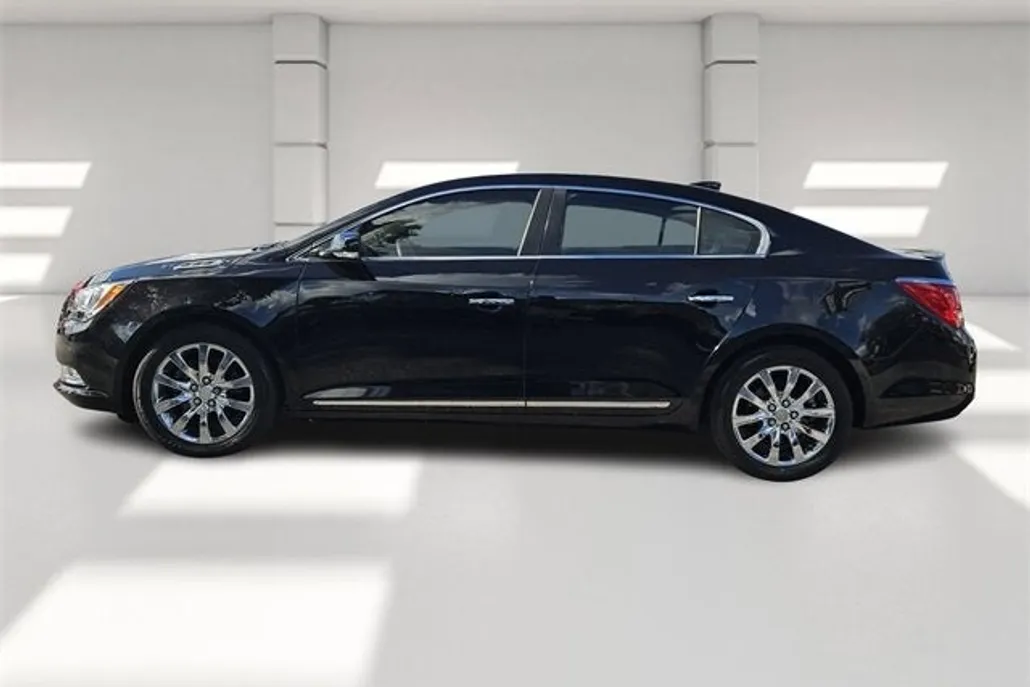 2016 Buick LaCrosse Leather photo 1