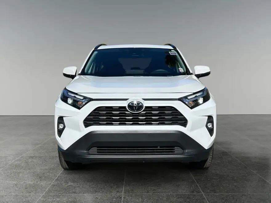 2024 Toyota RAV4 XLE Premium photo 1