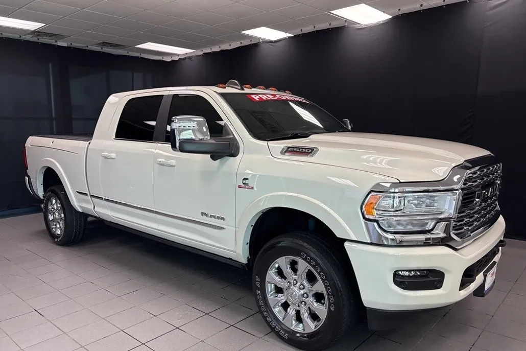 2024 Ram 2500 Limited photo 1