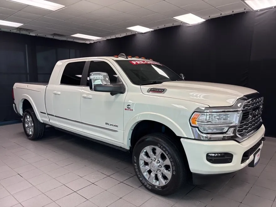 2024 Ram 2500 Limited photo 1