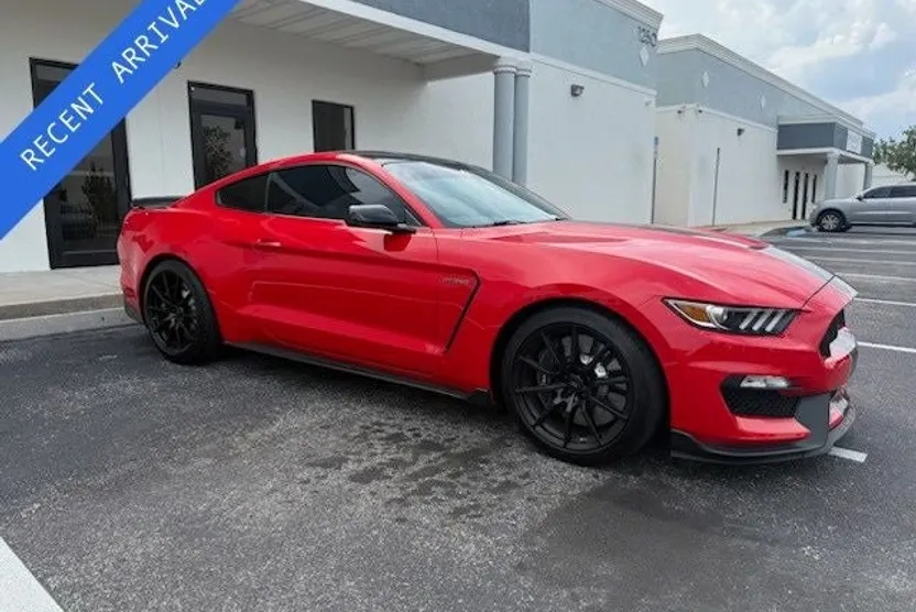 2017 Ford Mustang Shelby GT350 photo 1
