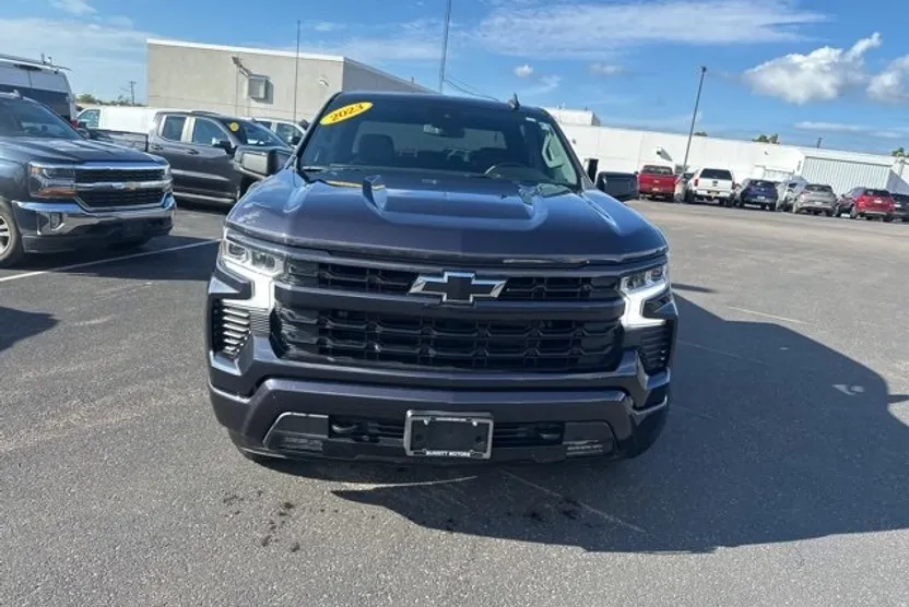 2023 Chevrolet Silverado 1500 RST photo 1