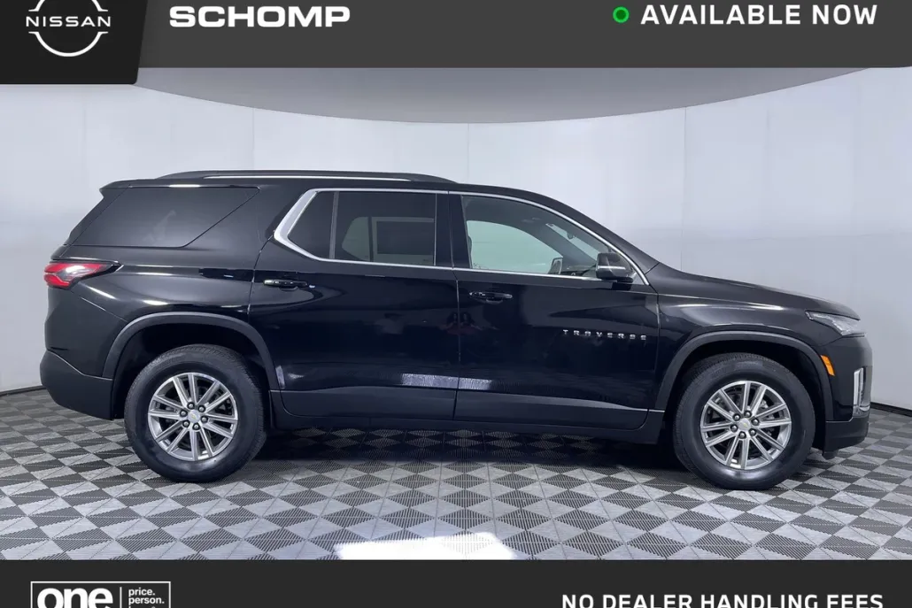2023 Chevrolet Traverse Leather photo 1
