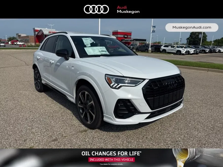 2025 Audi Q3 45 TFSI S line Premium Plus photo 1