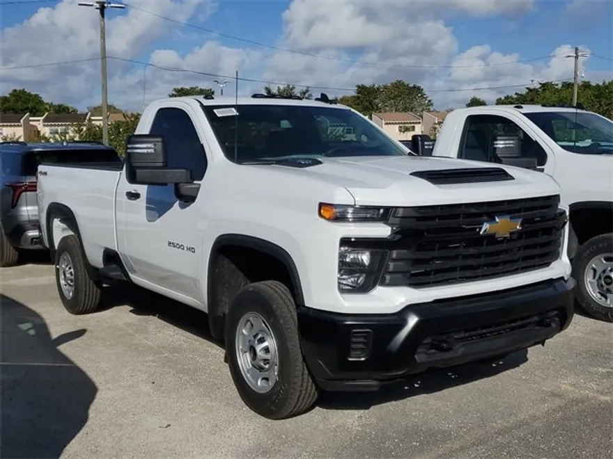 2025 Chevrolet Silverado 2500HD photo 1