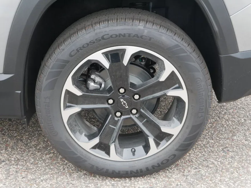 2026 Chevrolet Equinox LT photo 1