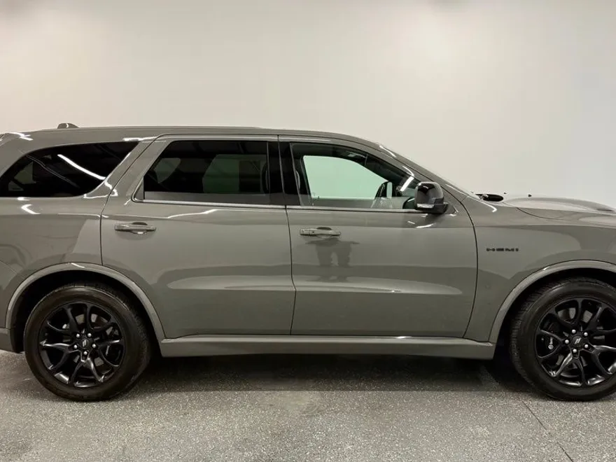 2022 Dodge Durango R/T photo 1