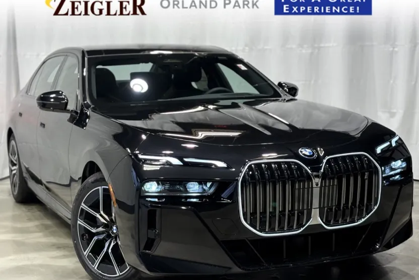 2025 Bmw i7 xDrive60 photo 1