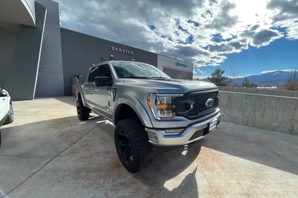 2023 Ford F-150 XLT photo 1