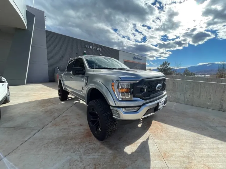 2023 Ford F-150 XLT photo 1