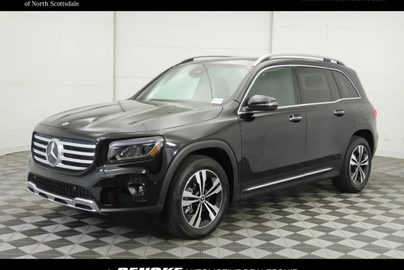 2025 Mercedes Benz GLB 250 photo 1