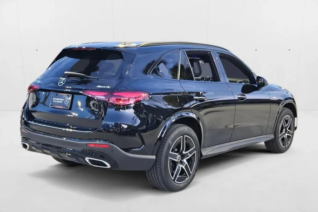 2025 Mercedes Benz GLC 350e 4MATIC photo 1
