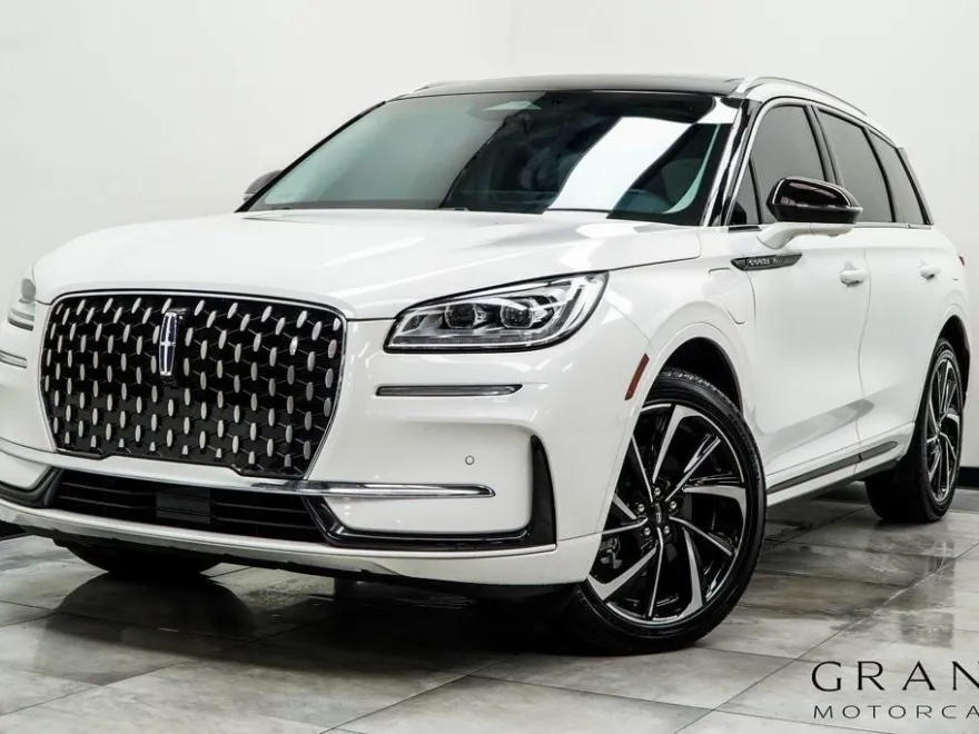 2024 Lincoln Corsair Grand Touring photo 1