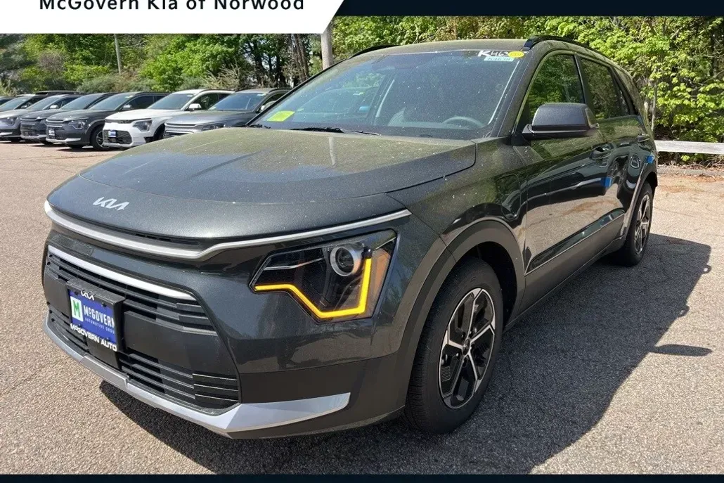 2025 Kia Niro EX photo 1