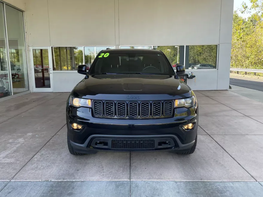 2020 Jeep Grand Cherokee Upland photo 1