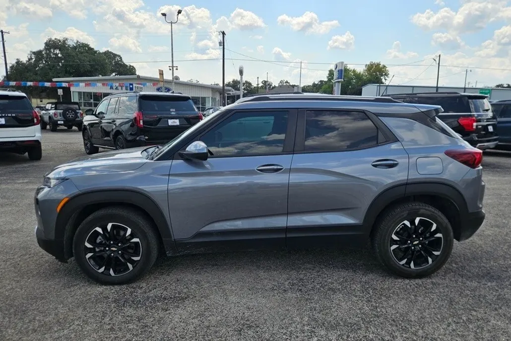 2021 Chevrolet Trailblazer LT photo 1