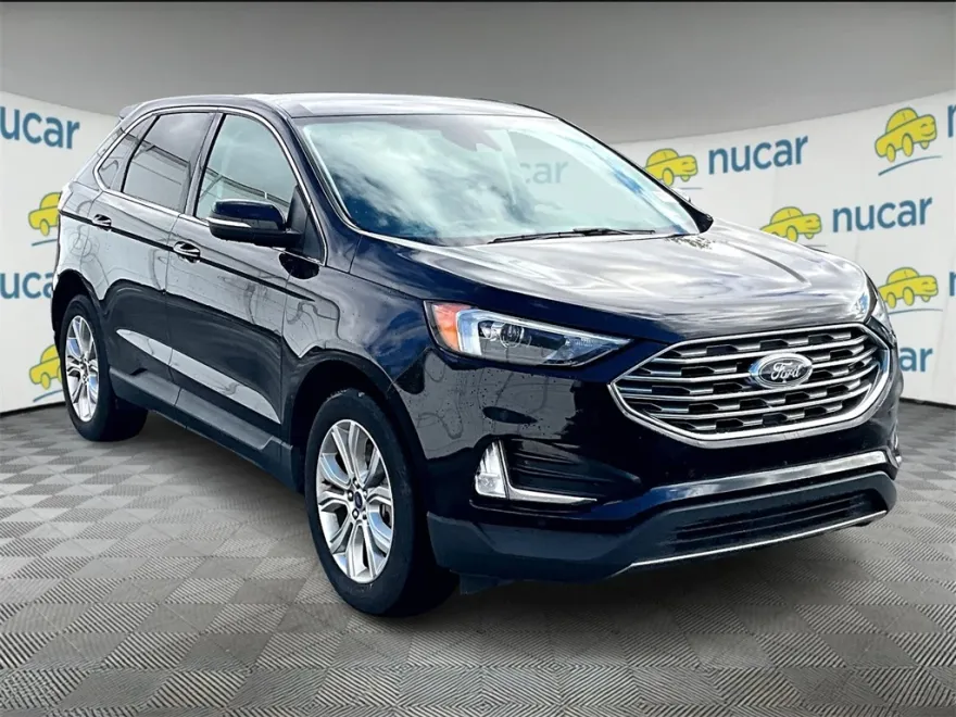 2022 Ford Edge Titanium photo 1