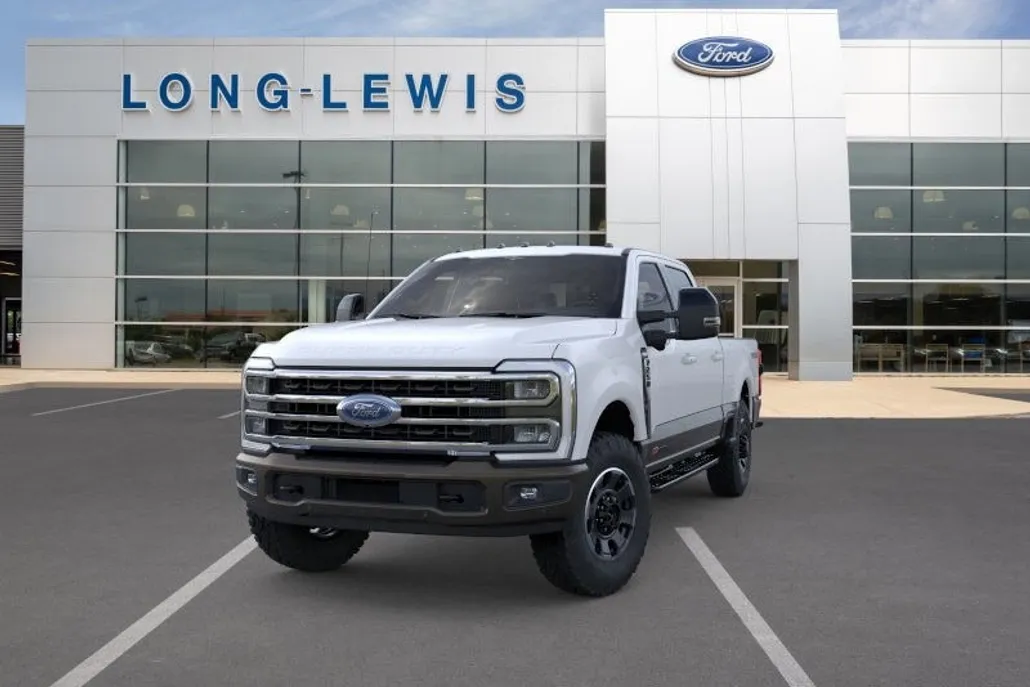 2025 Ford F-250 photo 1