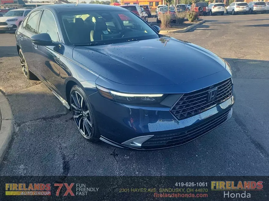 2025 Honda Accord Hybrid Touring photo 1