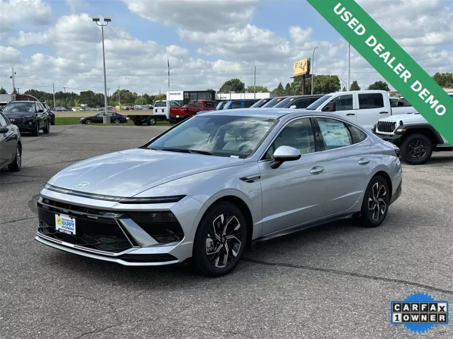 2024 Hyundai Sonata SEL photo 1