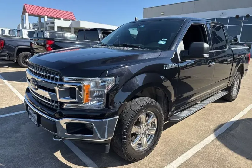 2020 Ford F-150 XLT photo 1