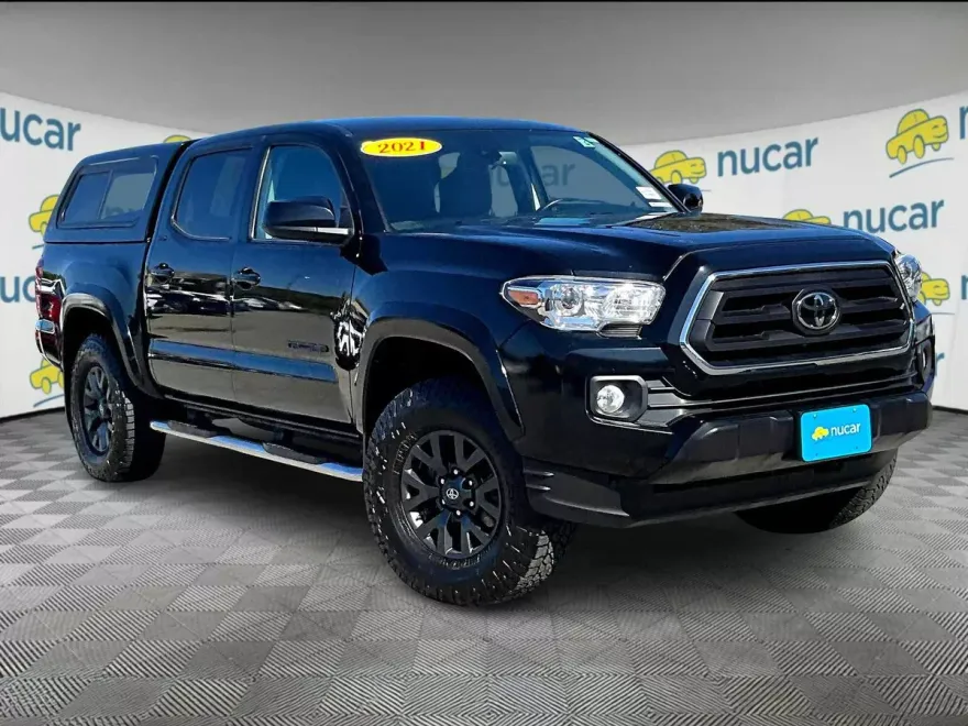 2021 Toyota Tacoma SR5 photo 1