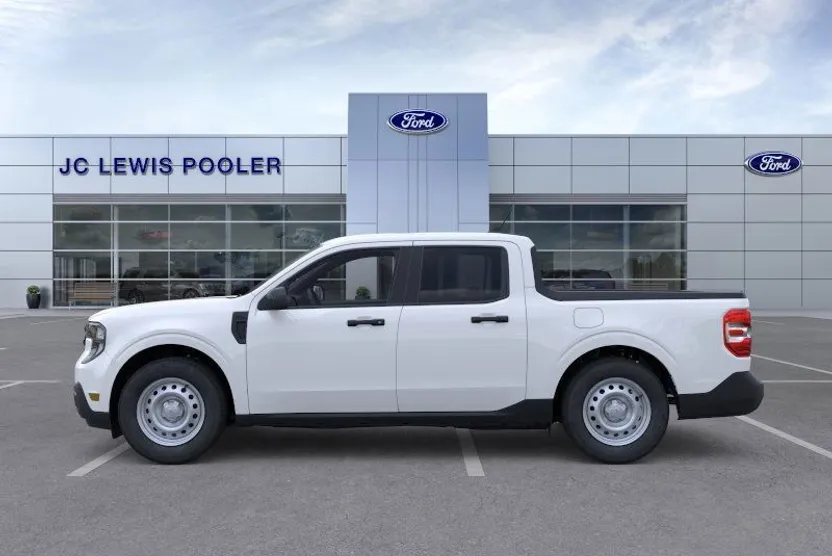 2025 Ford Maverick XL photo 1