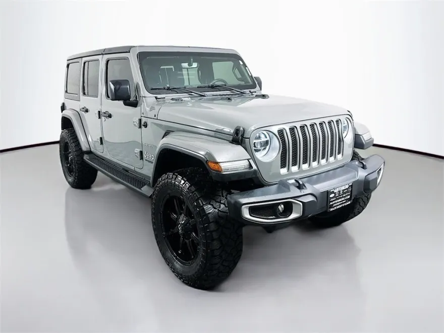 2018 Jeep Wrangler Unlimited Sahara photo 1