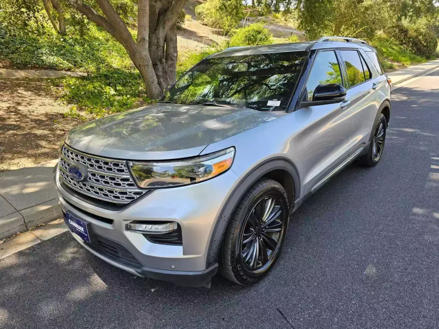 2020 Ford Explorer Limited Sport photo 1