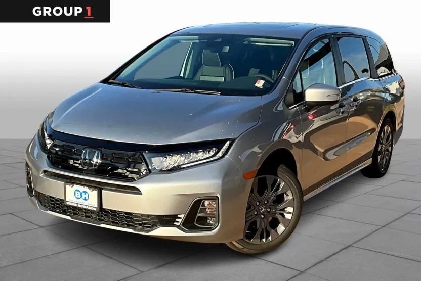 2025 Honda Odyssey Touring photo 1