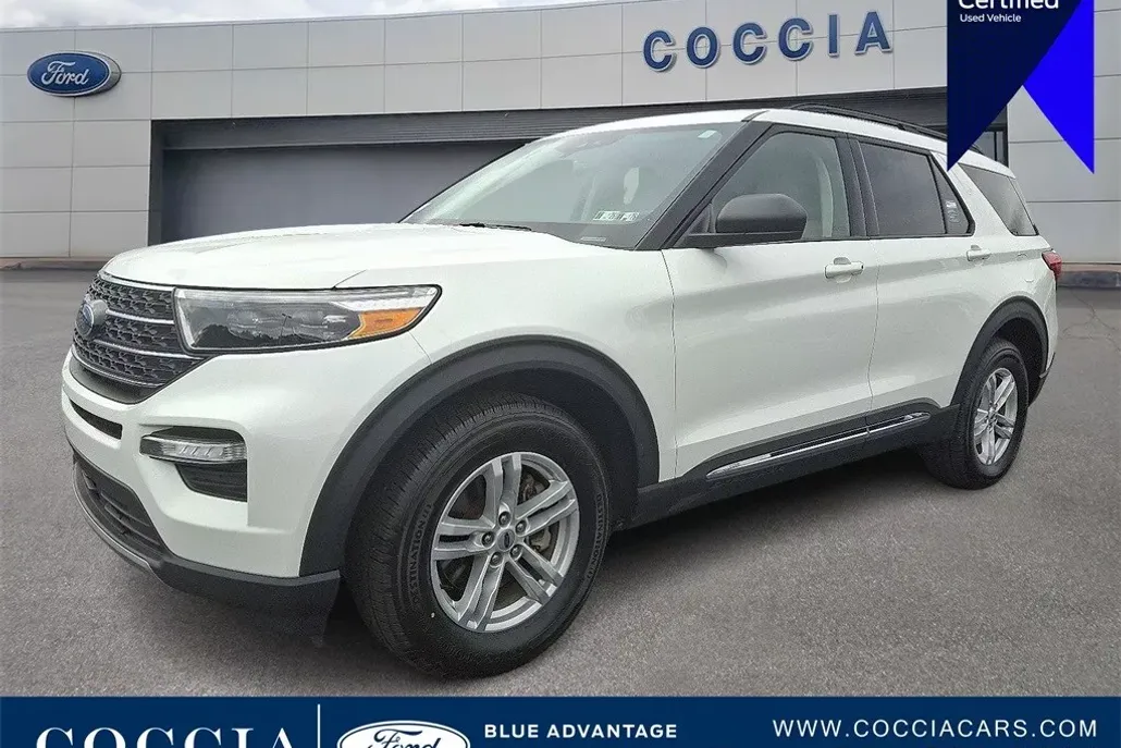 2022 Ford Explorer XLT photo 1