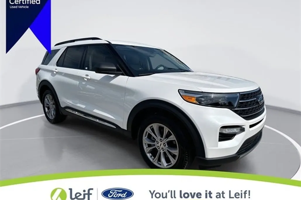 2022 Ford Explorer XLT photo 1