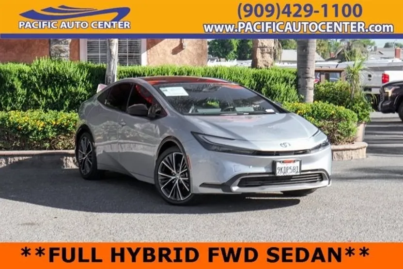 2024 Toyota Prius XLE photo 1