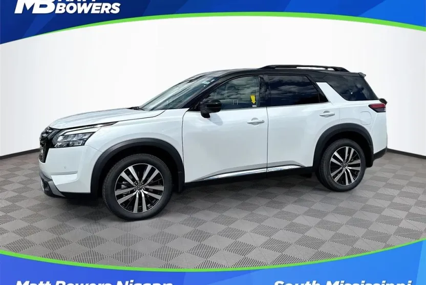 2025 Nissan Pathfinder Platinum photo 1