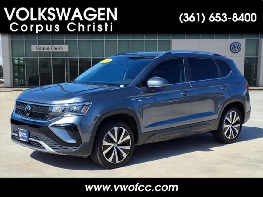 2024 Volkswagen Taos SE photo 1