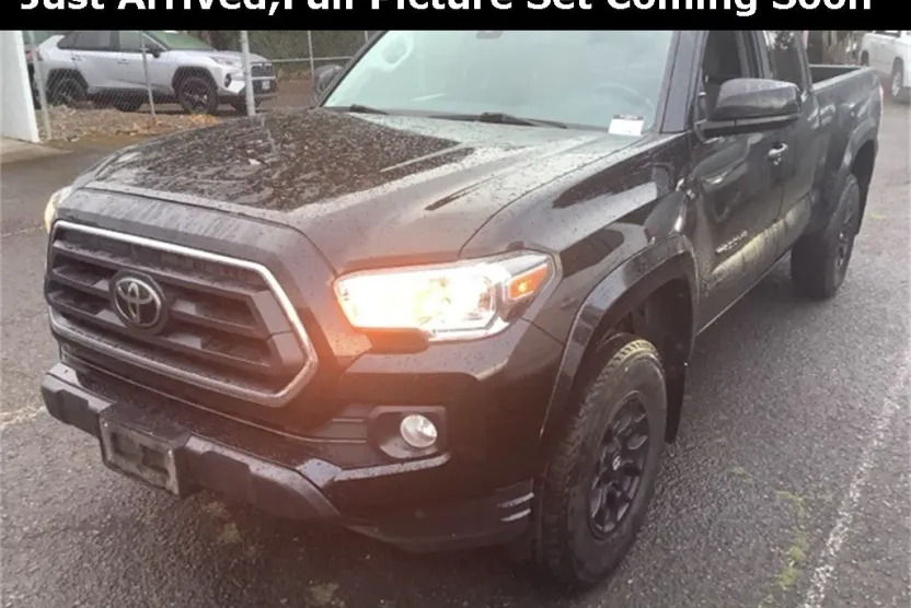 2022 Toyota Tacoma SR5 V6 photo 1