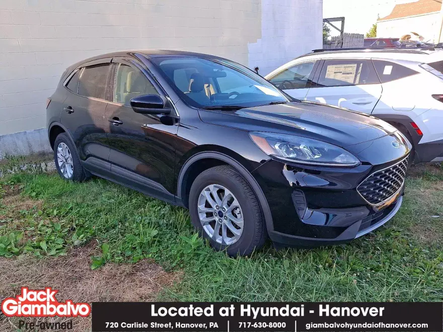 2020 Ford Escape SE Sport photo 1