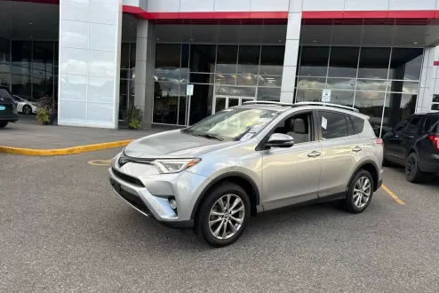 2016 Toyota RAV4 Limited photo 2
