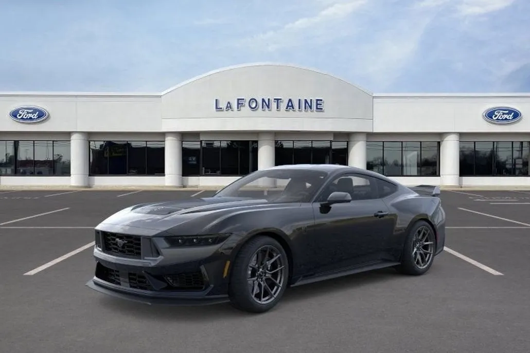 2025 Ford Mustang Dark Horse photo 1